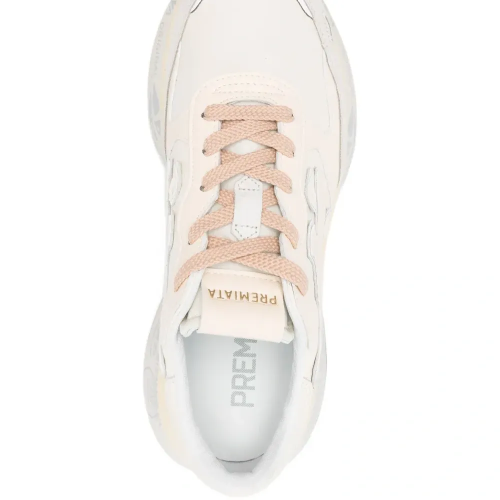 Кроссовки со вставками