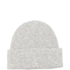 Ребристая шапка с логотипом