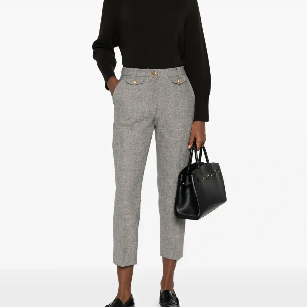 Брюки с узором в елочку