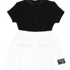 Платье с отделкой из бусин