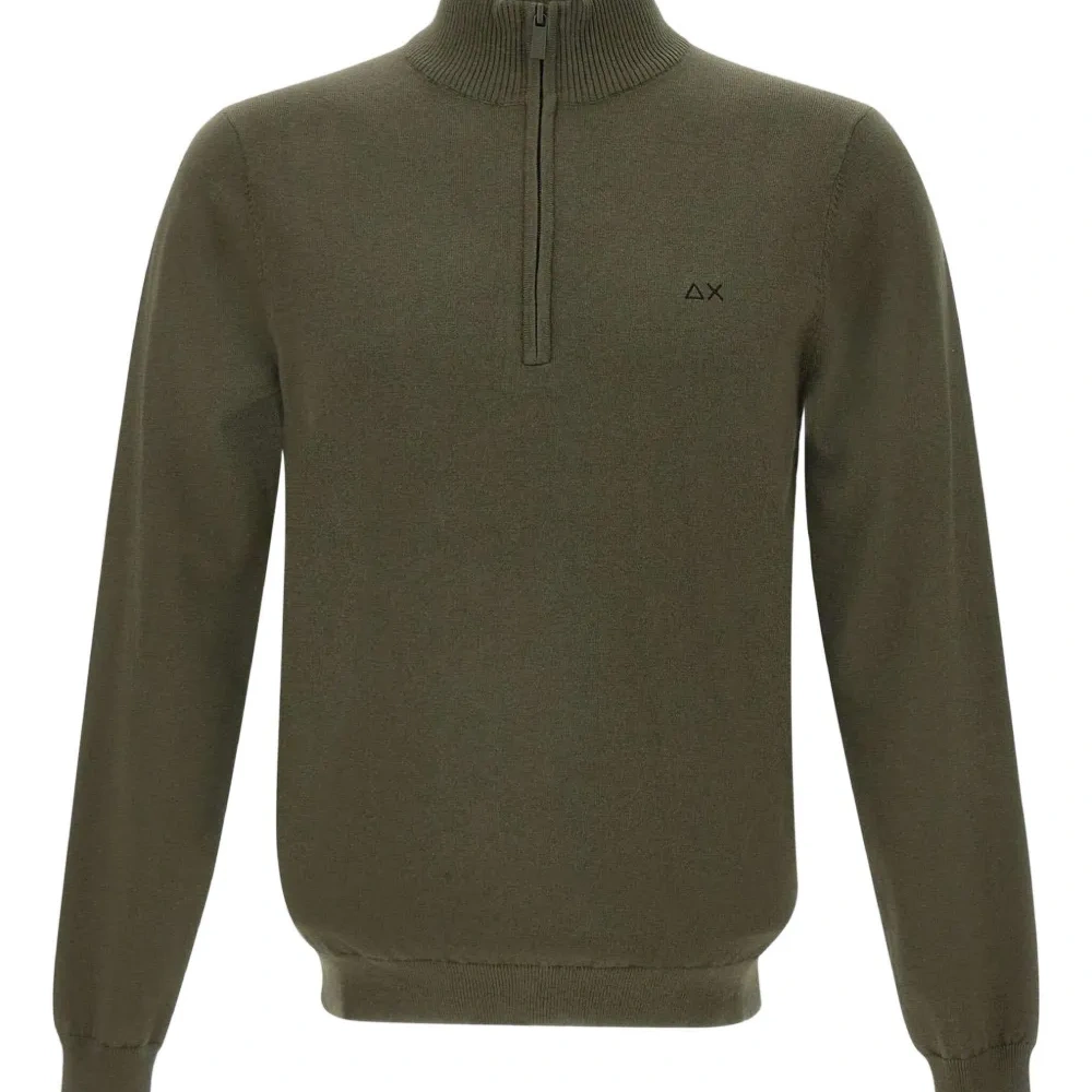 Свитер на молнии с вышитым логотипом