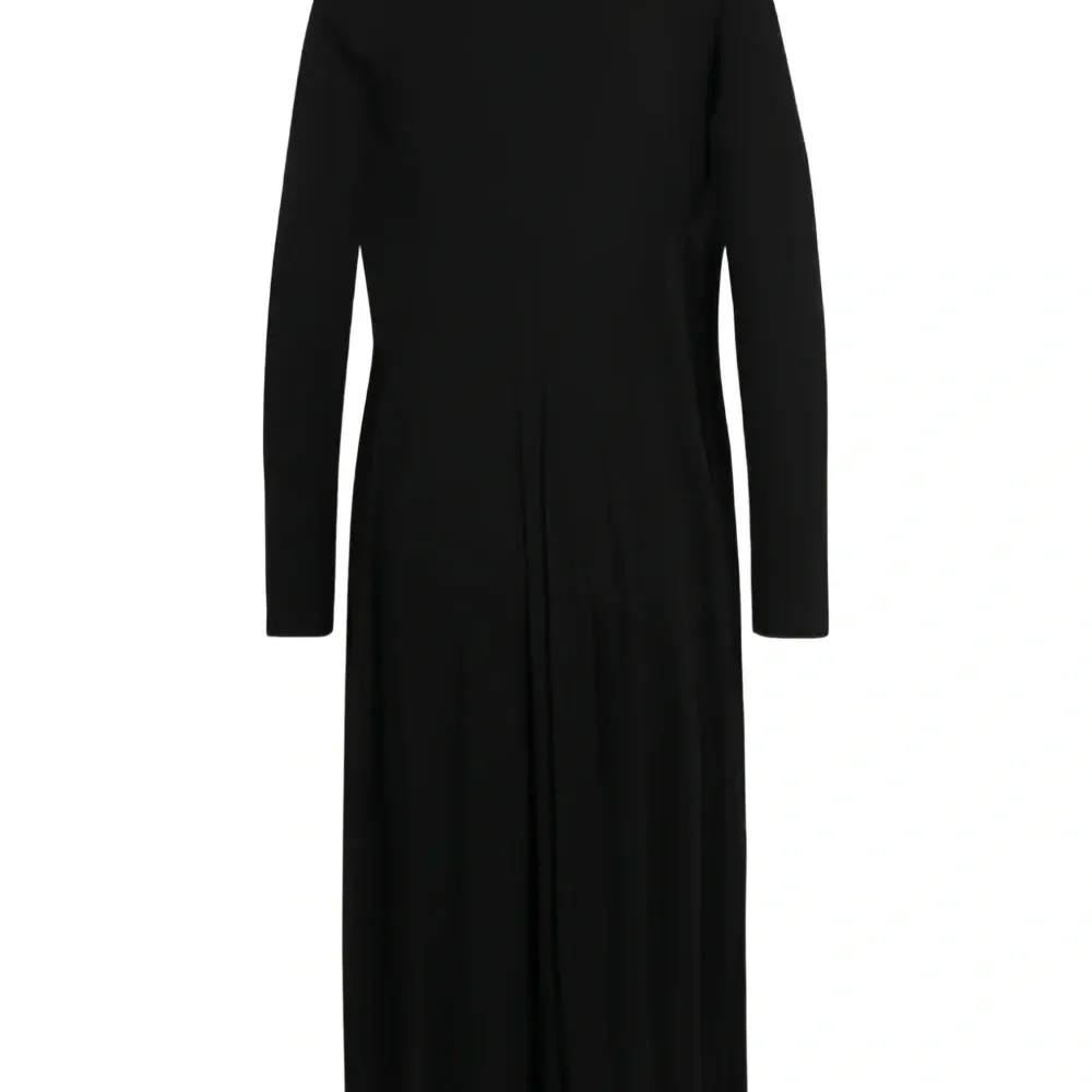 Платье с плиссировкой