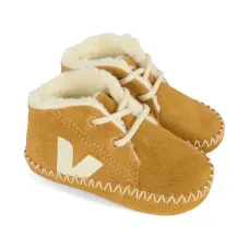 Замшевые кроссовки с логотипом