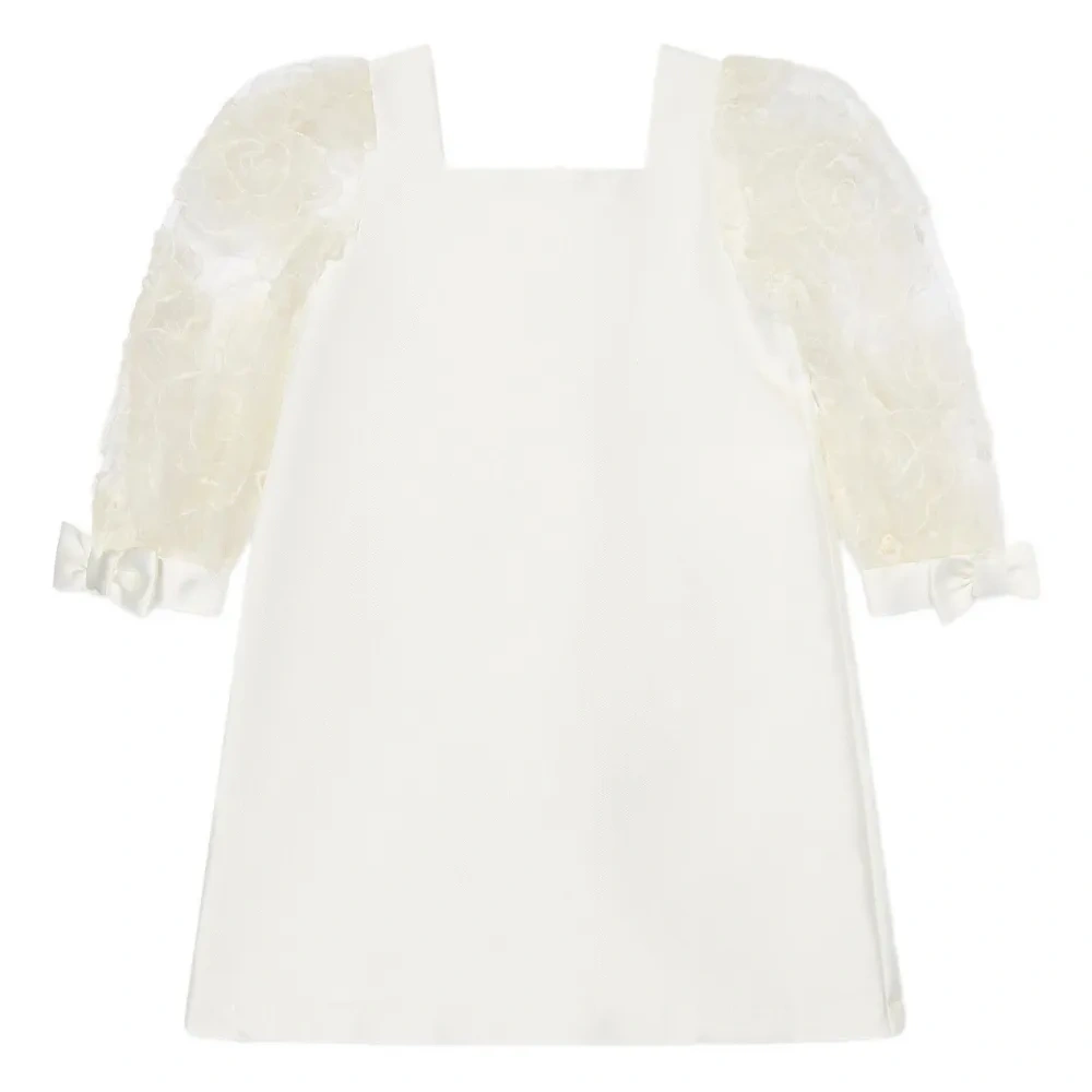 Платье с квадратным вырезом и объемными рукавами