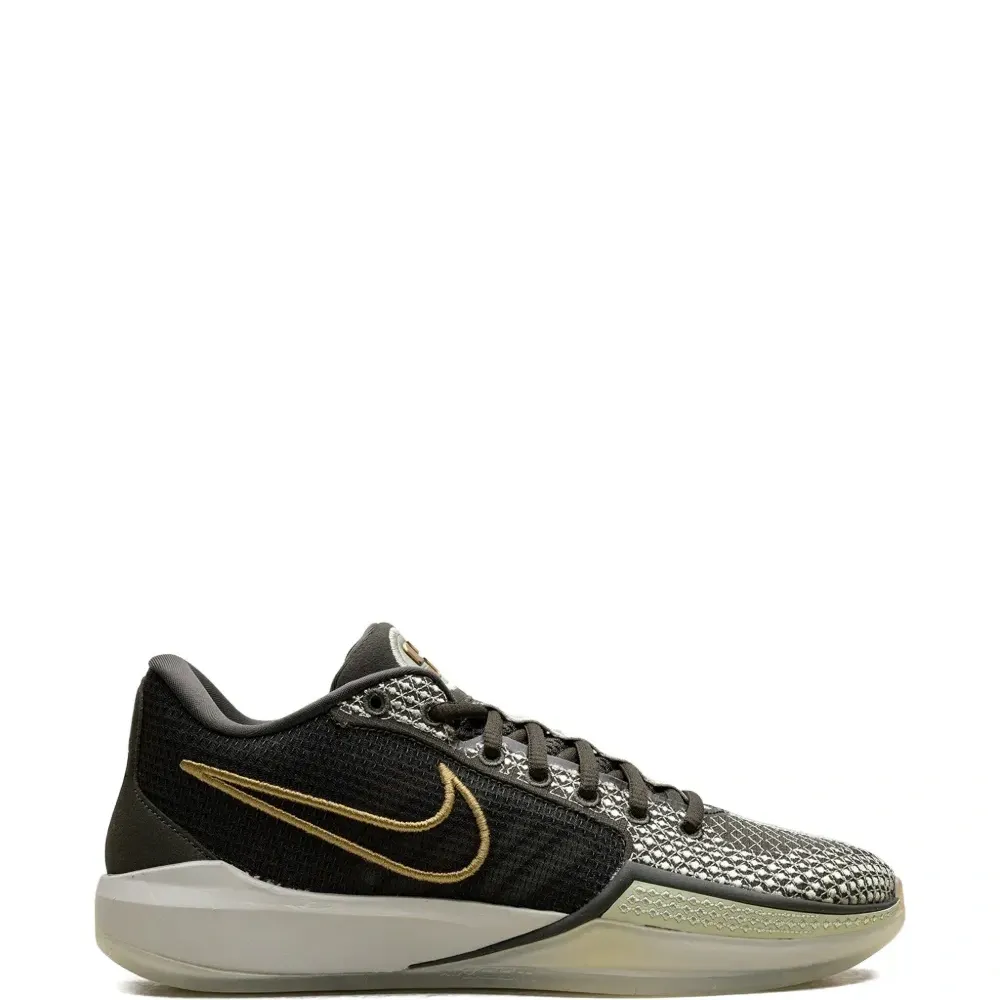 Кроссовки Sabrina 1