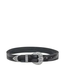 Кожаный ремень, украшенный кристаллами Кожаный ремень, украшенный кристаллами