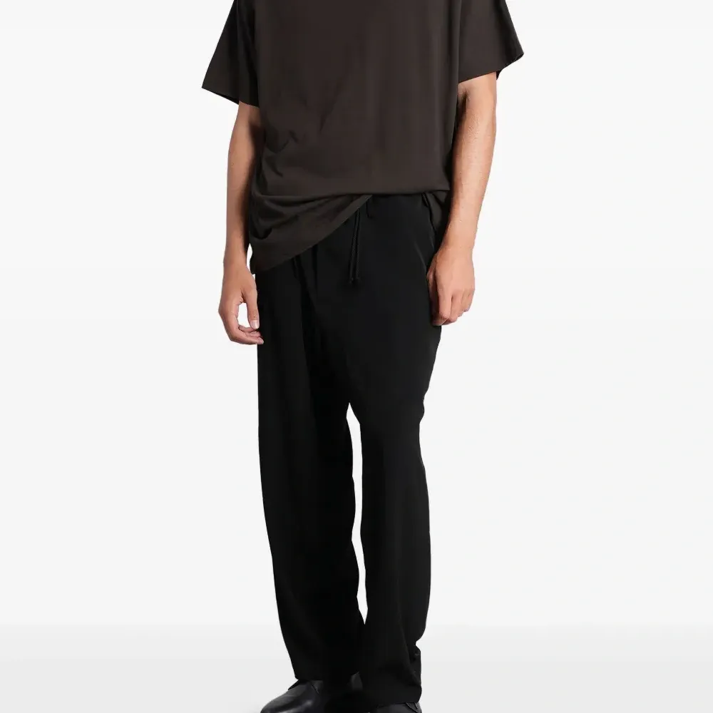 Футболка с круглым вырезом