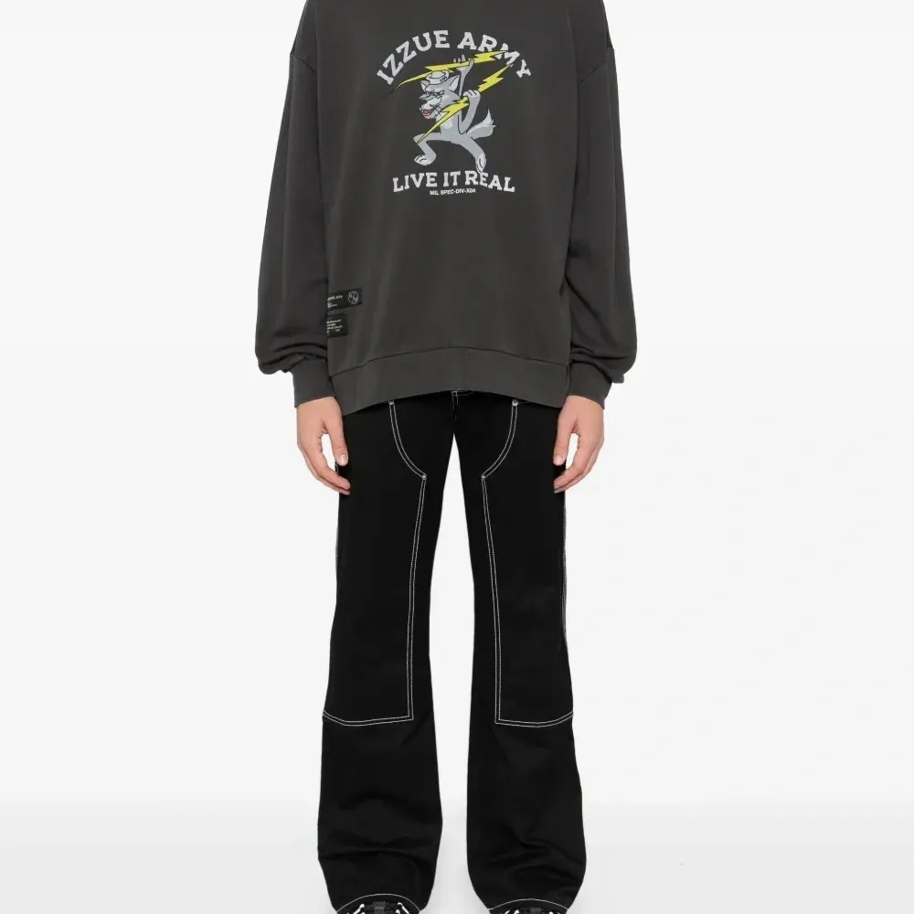 Толстовка с графичным принтом