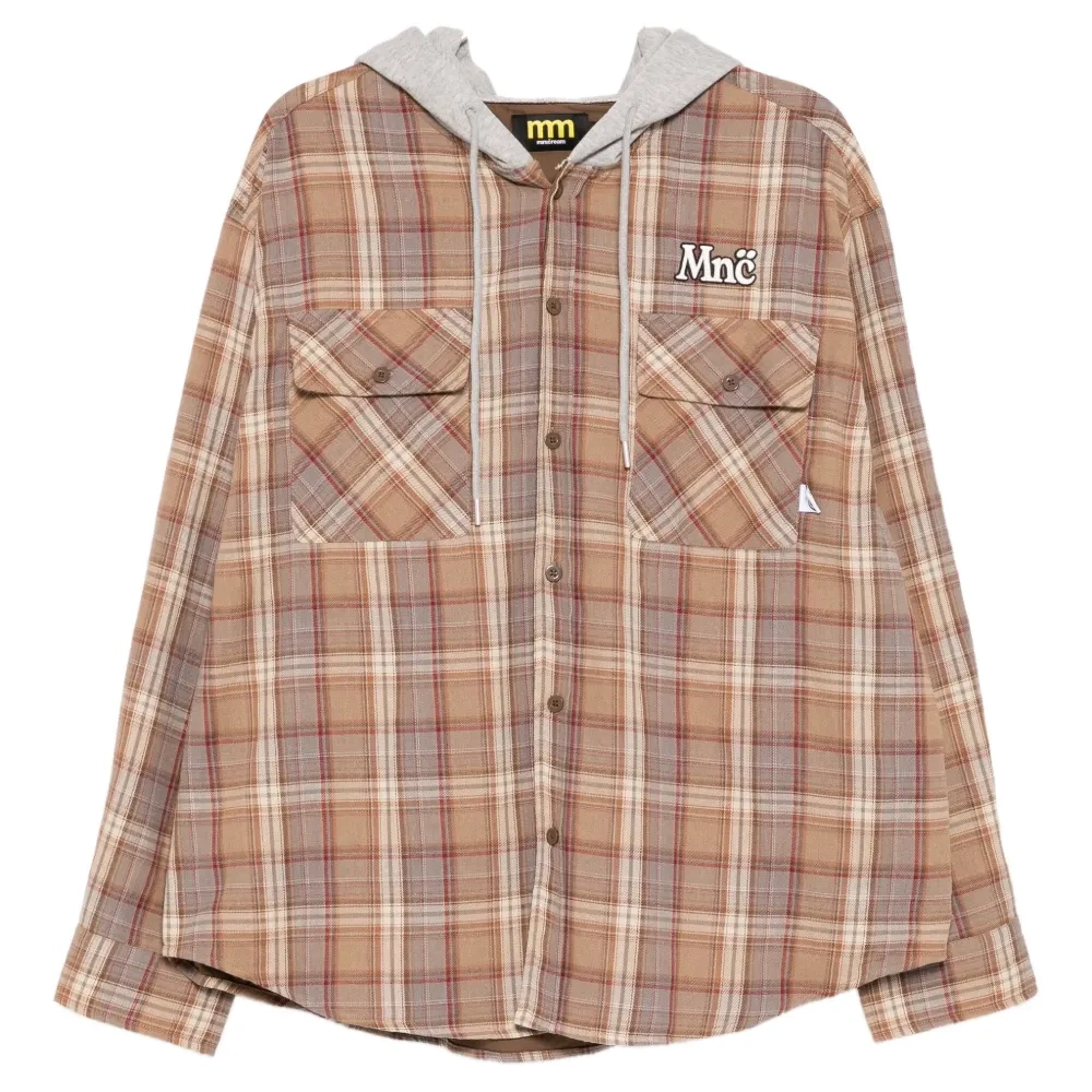 Куртка с вышитым логотипом и капюшоном