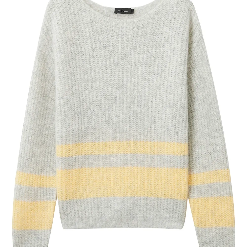 Свитер в рубчик