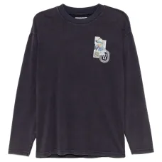 Футболка с вышитым логотипом