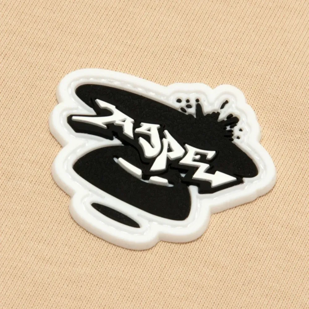 Футболка с камуфляжным узором