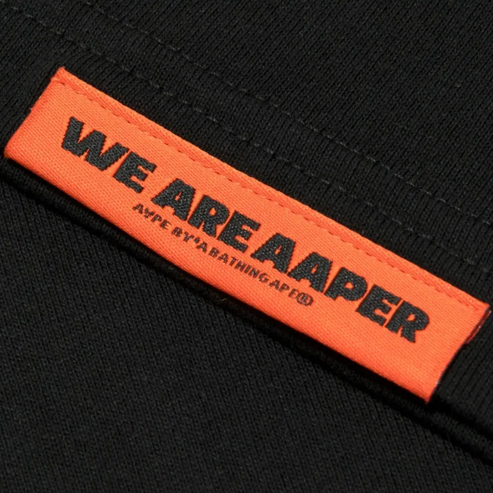 Футболка с длинными рукавами и логотипом