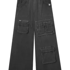 Широкие брюки с карманами