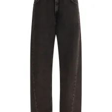 Джинсы в современном стиле с асимметричным кроем