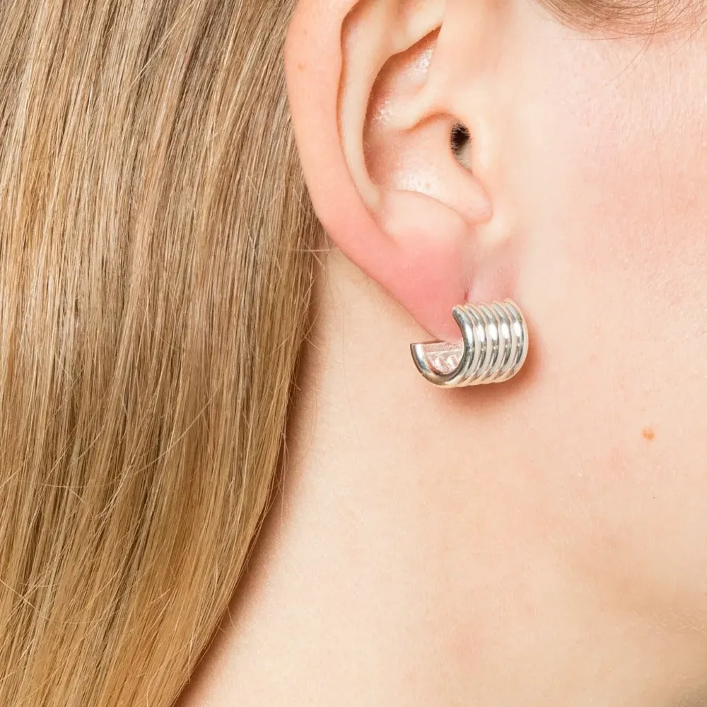 Маленькие серьги "Голлярхок"