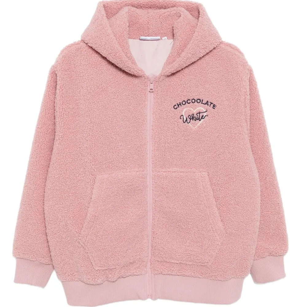 Куртка с вышитым логотипом