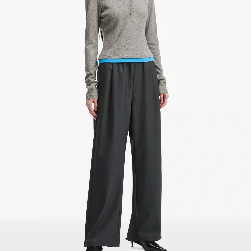 Брюки со складками