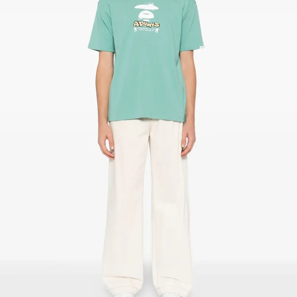 Футболка с логотипом