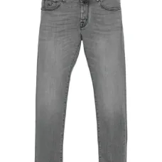 Джинсы с карманами