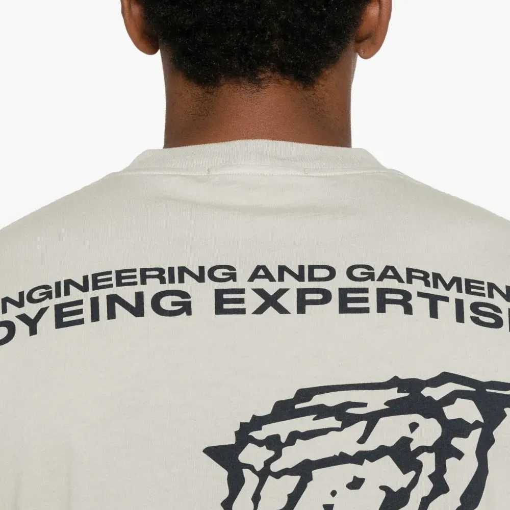 Футболка с графическим принтом