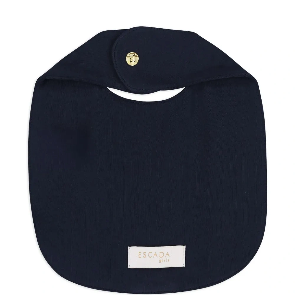 Нагрудник с вышитым логотипом