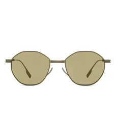 Солнцезащитные очки в круглой оправе