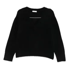 Свитер с V-образным вырезом