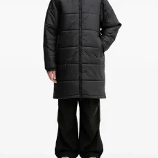 Куртка на молнии с капюшоном