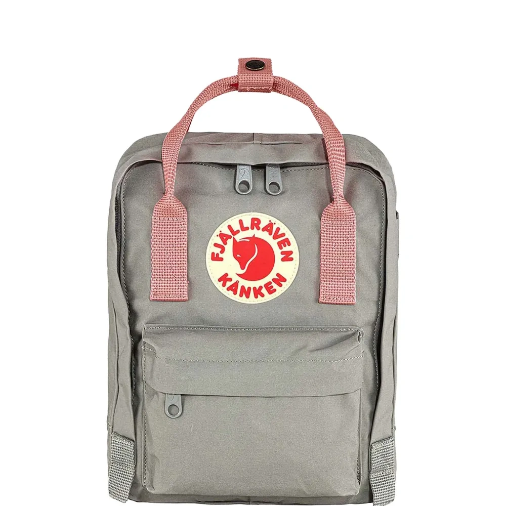 Рюкзак с нашивкой-логотипом Рюкзак с нашивкой-логотипом