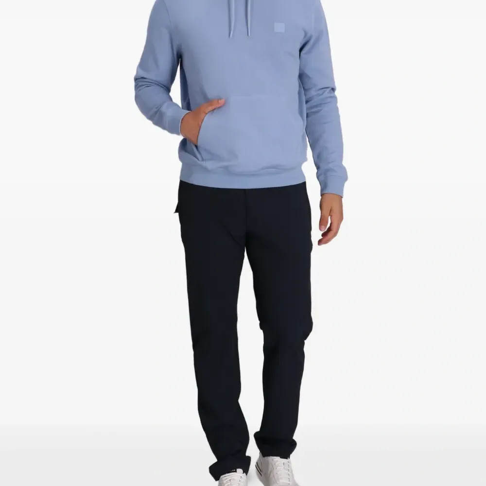 Худи с нашивкой-логотипом