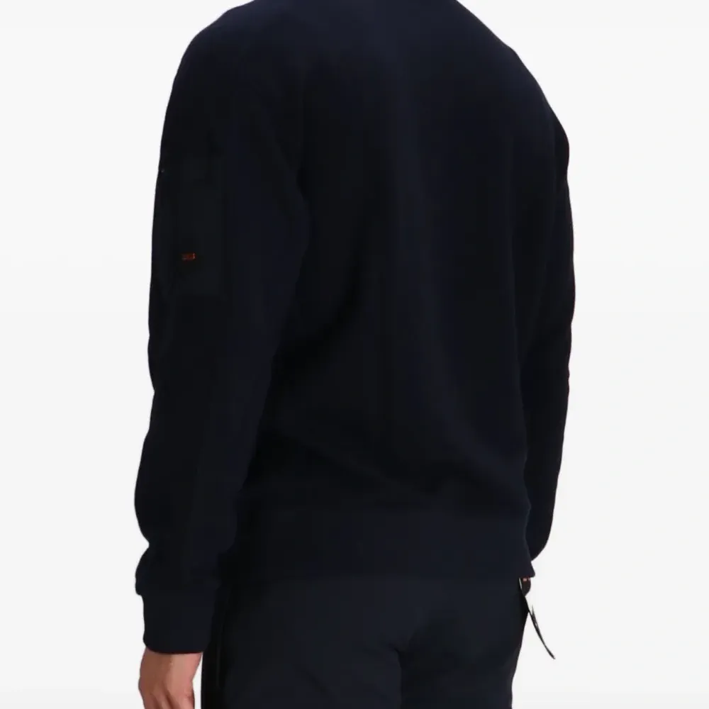 Толстовка с карманом на молнии