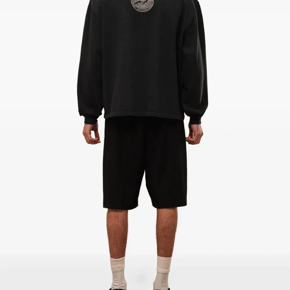 Футболка с длинными рукавами и графичным принтом