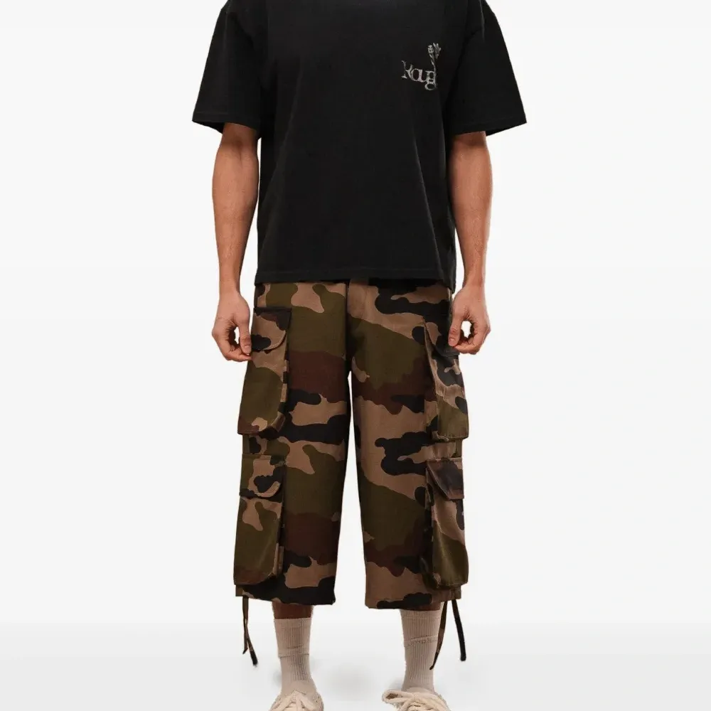 Футболка с логотипом