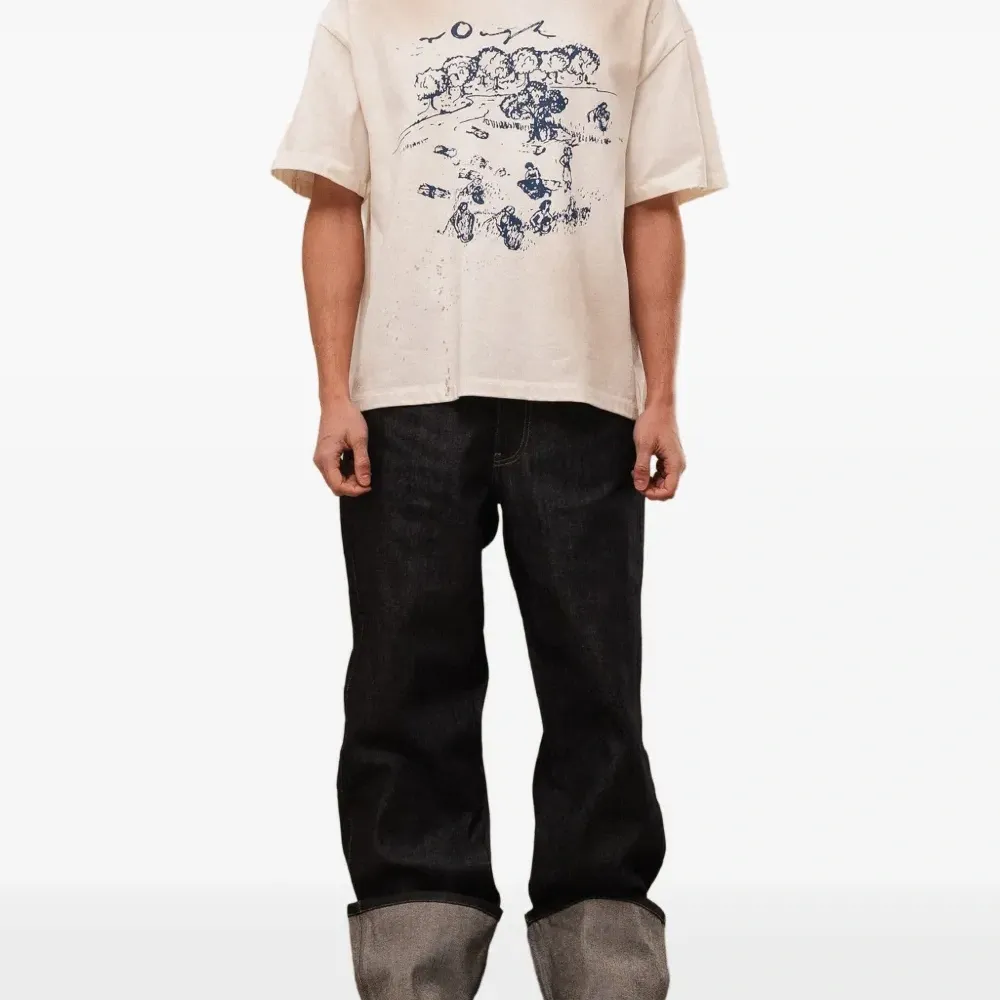 Футболка с графичным принтом