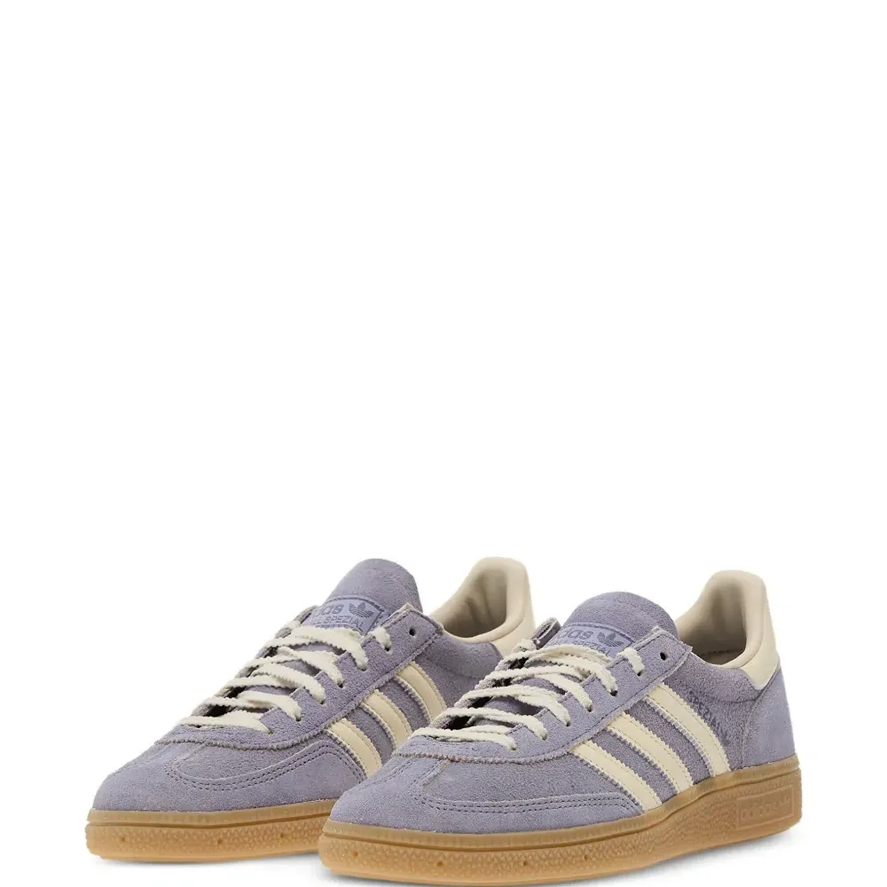 Кроссовки Spezial с полосками