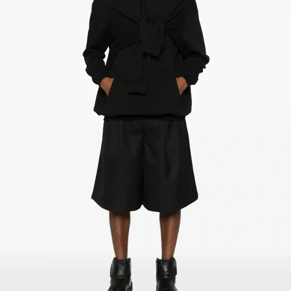 Толстовка с капюшоном