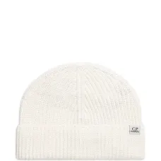 Шапка бини в рубчик с нашивкой-логотипом