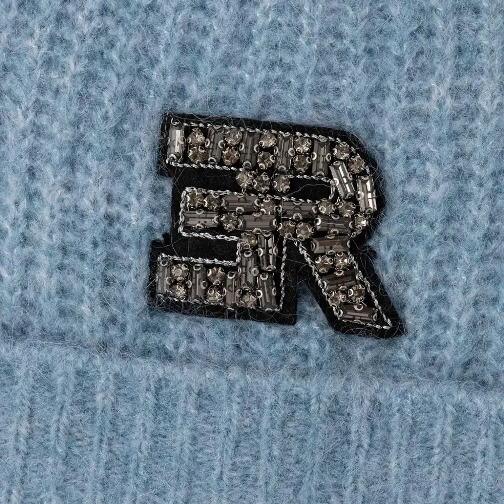 Декорированная шапка бини