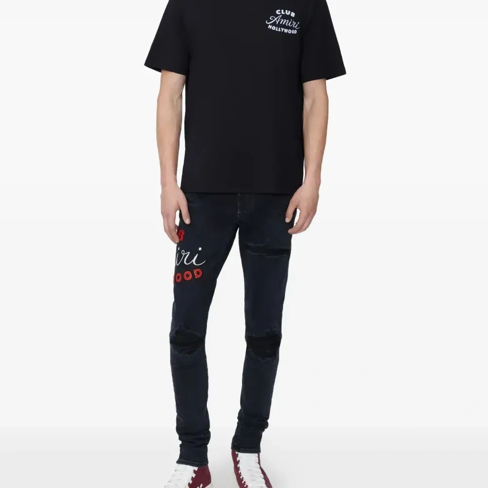 Футболка с логотипом