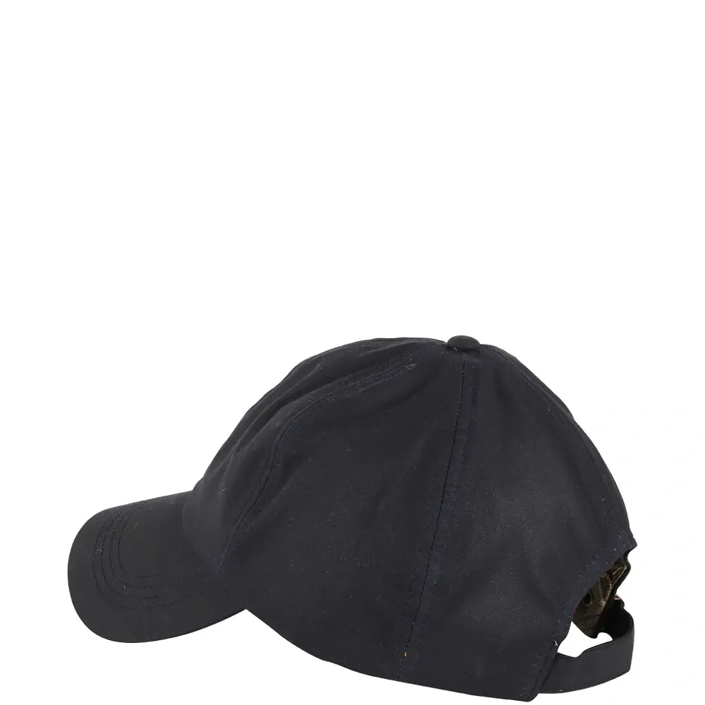 Бейсболка с логотипом