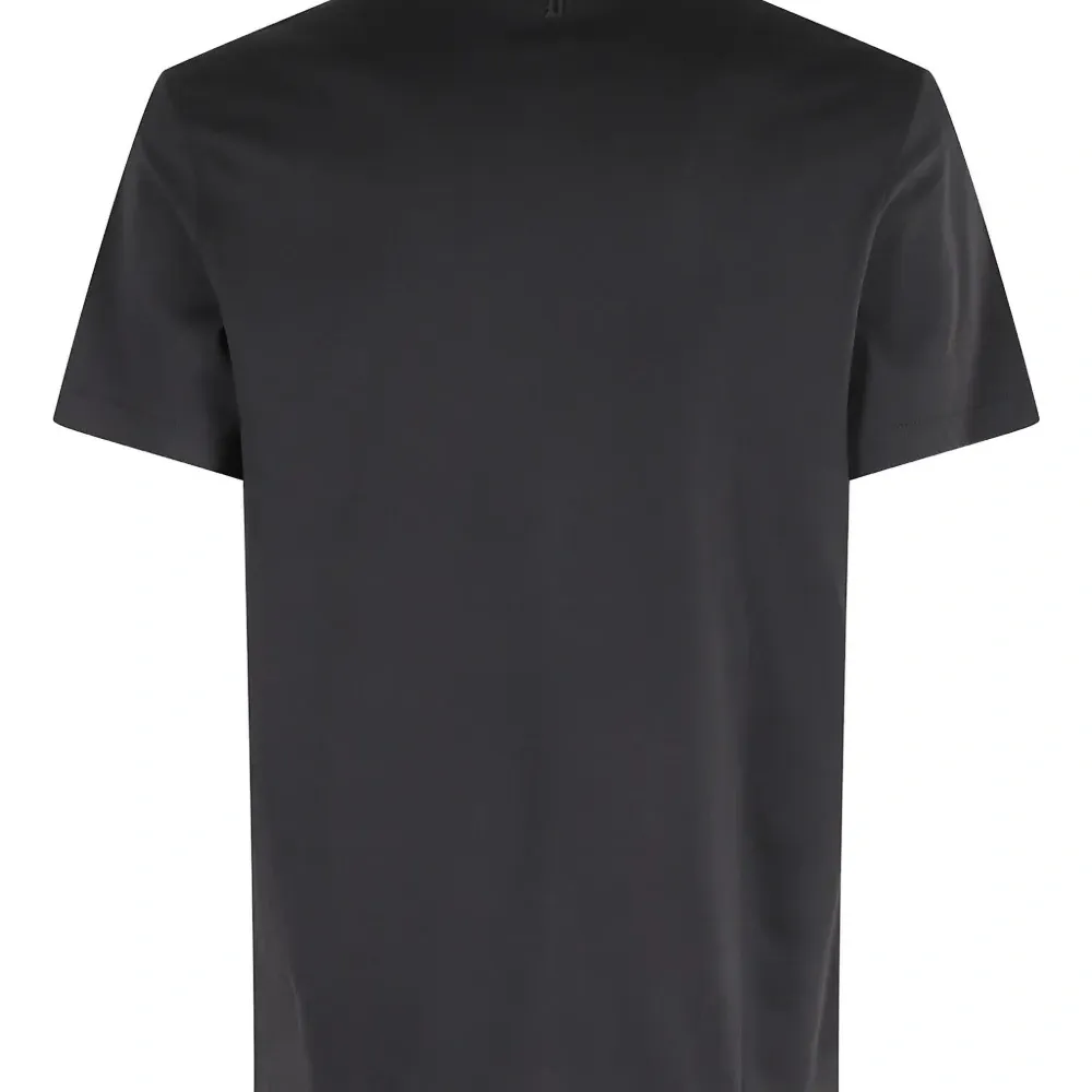 Футболка с воротником-стойкой