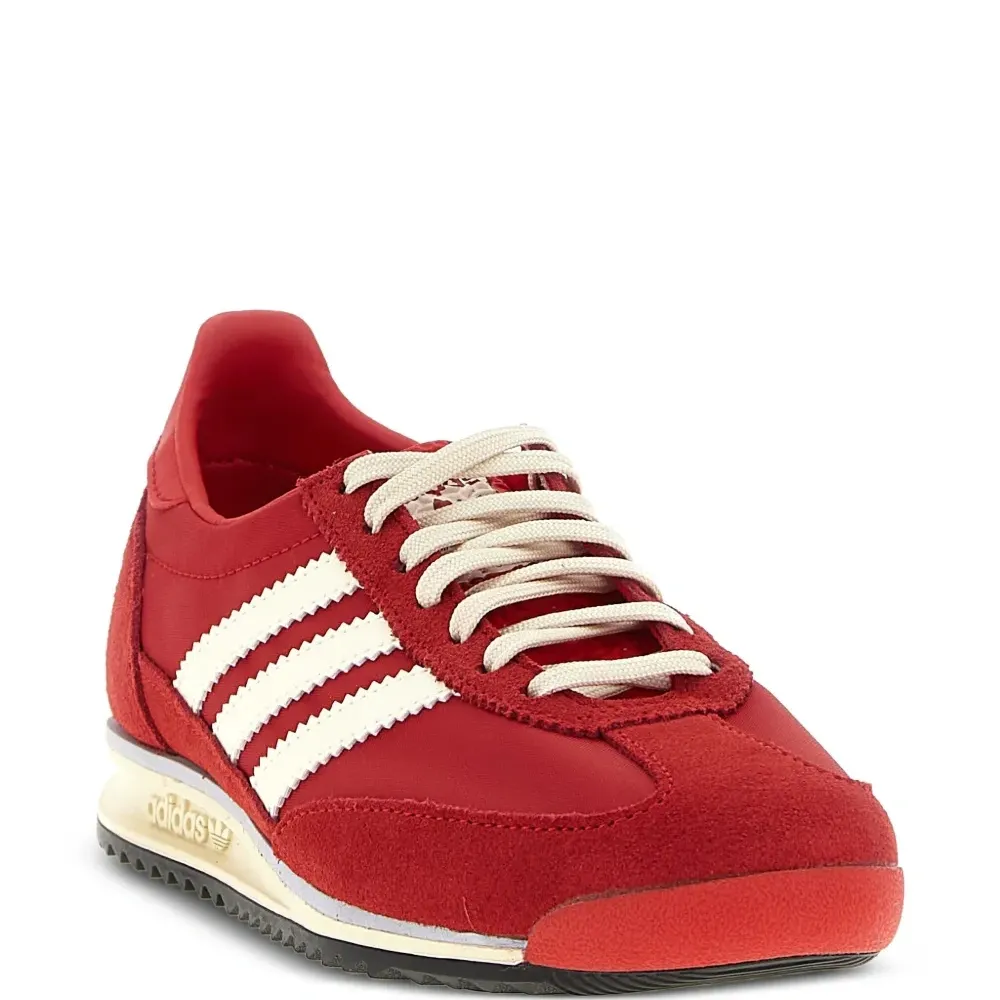 Кроссовки SL72 с полосками Кроссовки SL72 с полосками