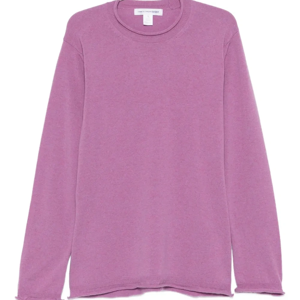 Шерстяной свитер с длинными рукавами