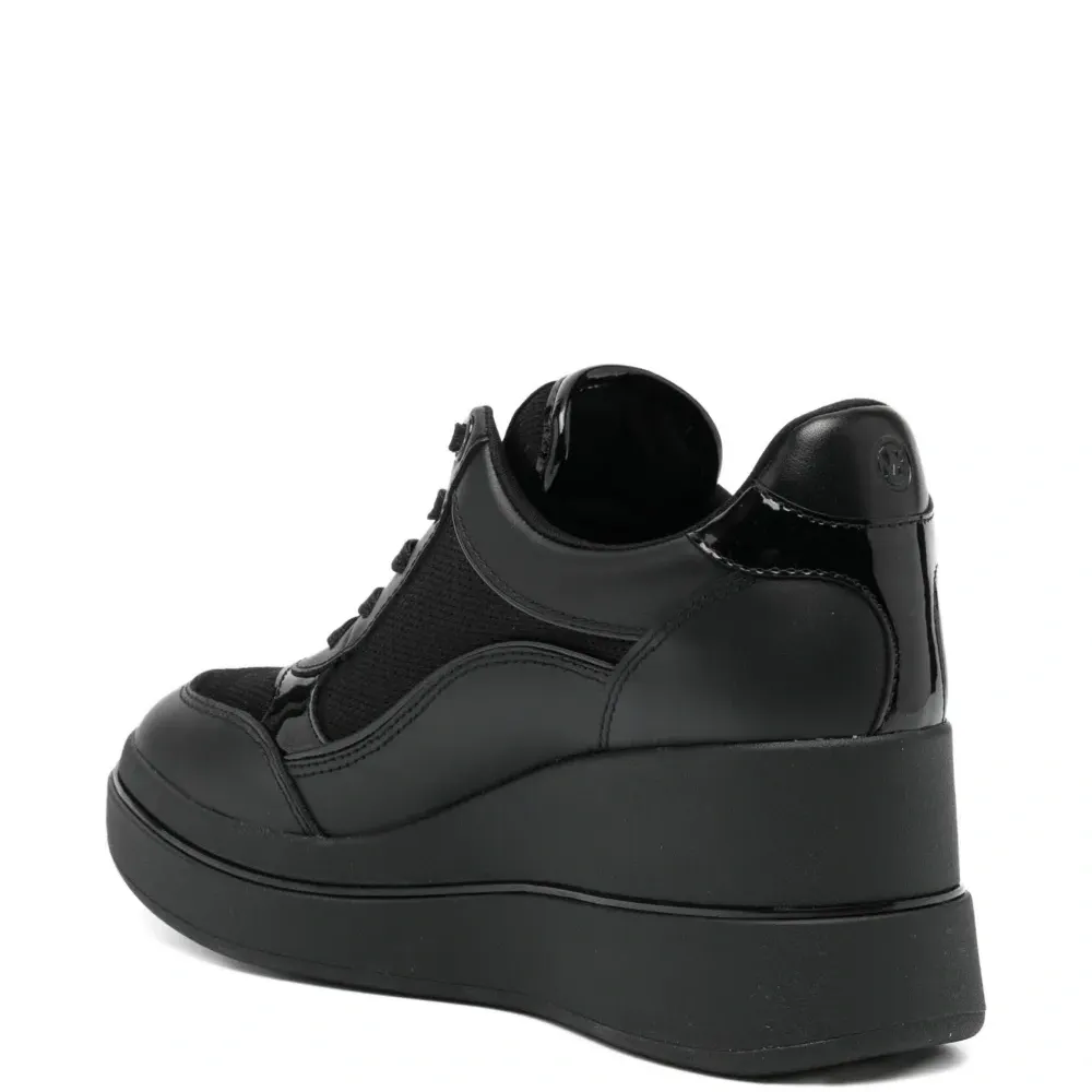 Кроссовки Emmy