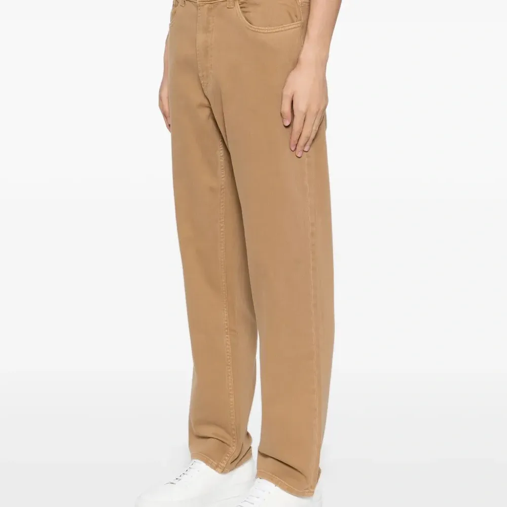 Джинсы Finn с пигментным окрашиванием