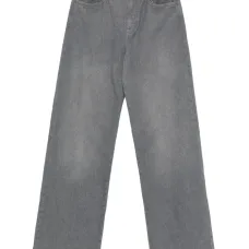 Джинсы с пятью карманами