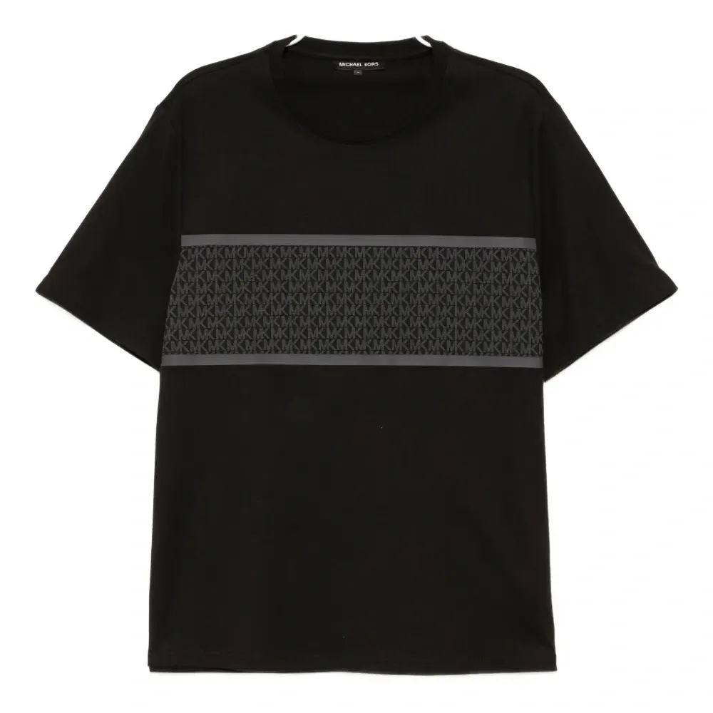 Полосатая футболка