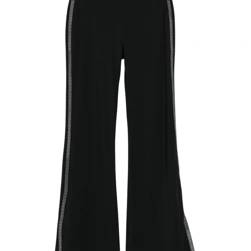 Клёшевые брюки с логотипной лентой