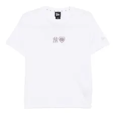 Футболка с вышитым логотипом